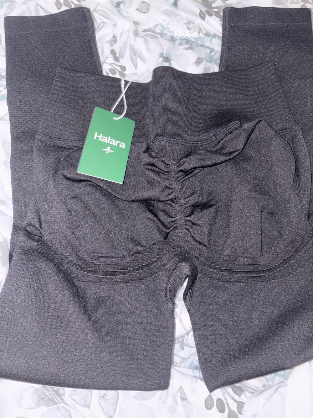 OneForm Seamless High Waisted Tummy Control Butt Lifting Leggings Halara Med
